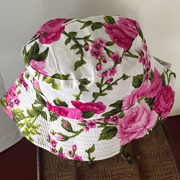 NWT Retro Floral Printed Bucket Hat Women’s - Picture 5 of 8